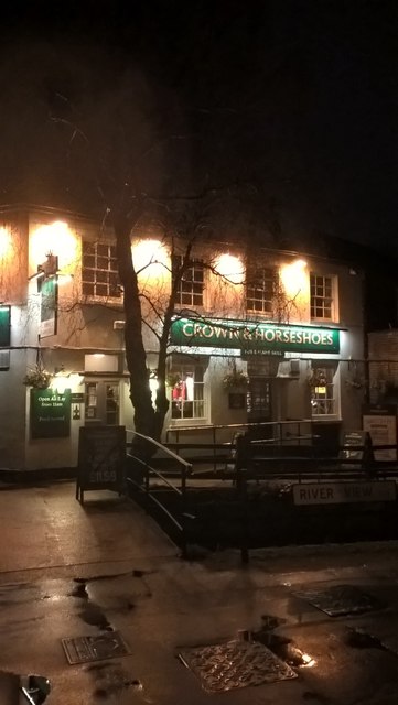 The Crown & Horseshoes Pub